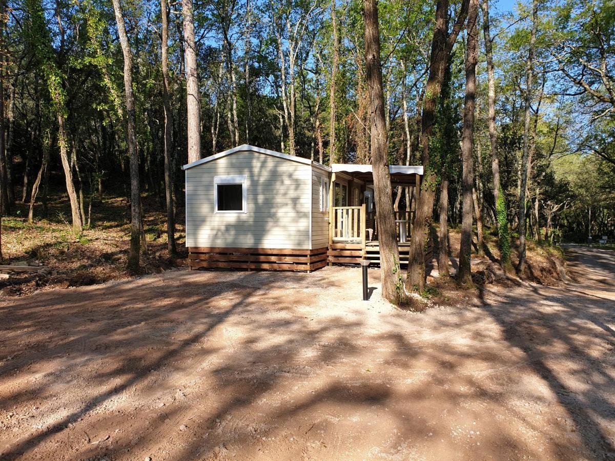 Camping De Graniers Monoblet Exteriör bild