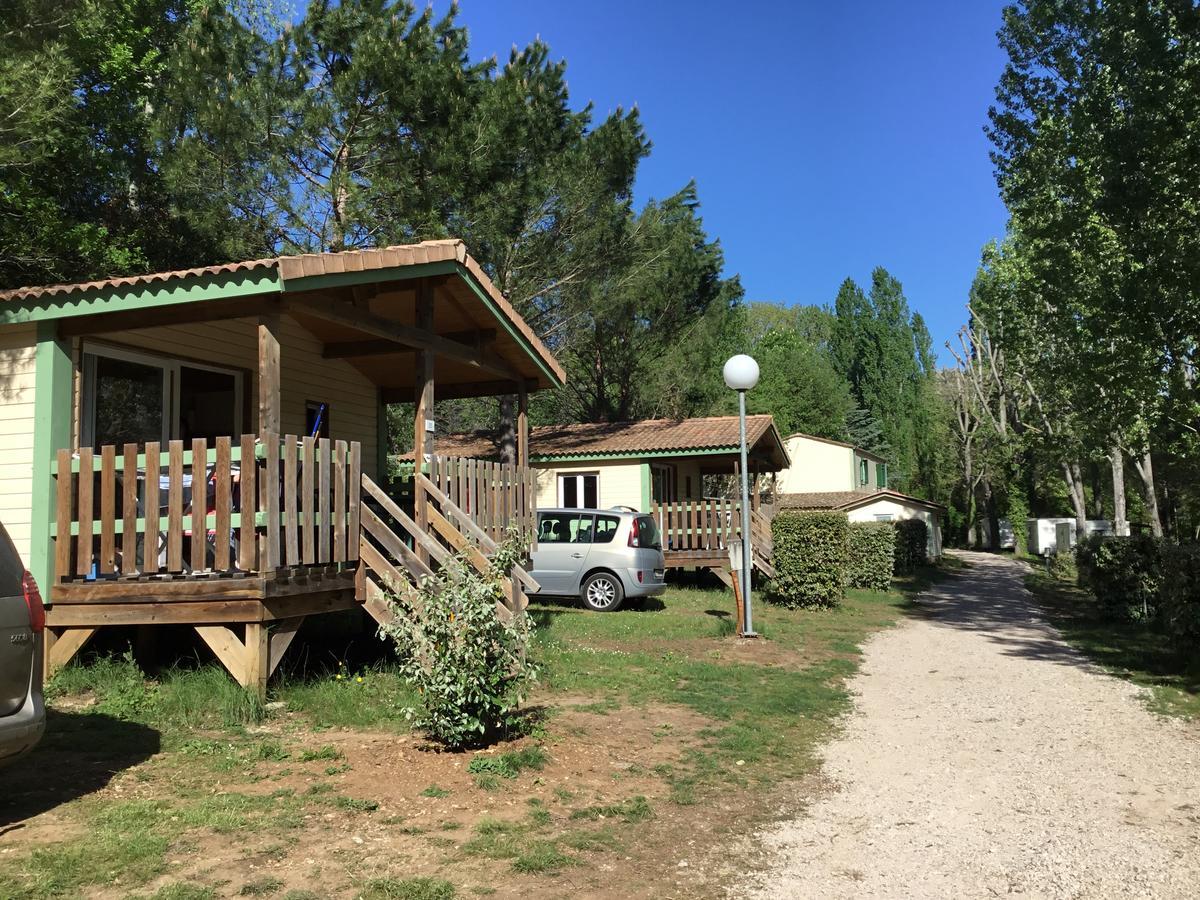 Camping De Graniers Monoblet Exteriör bild