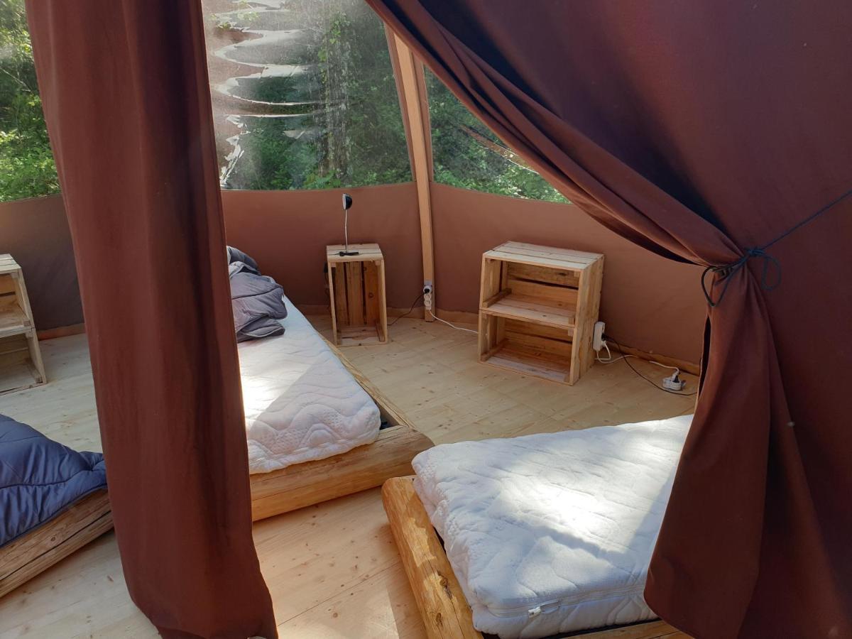 Camping De Graniers Monoblet Exteriör bild